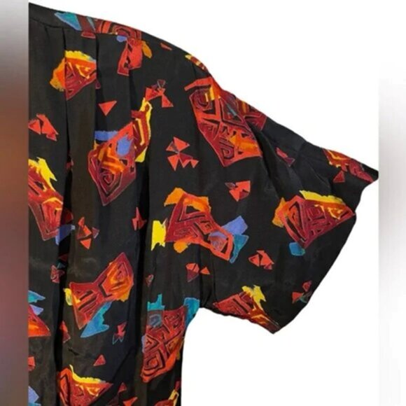 Vintage In Group LTD Button Up Blouse with original Shoulder Pads Size 6 - Picture 6 of 10